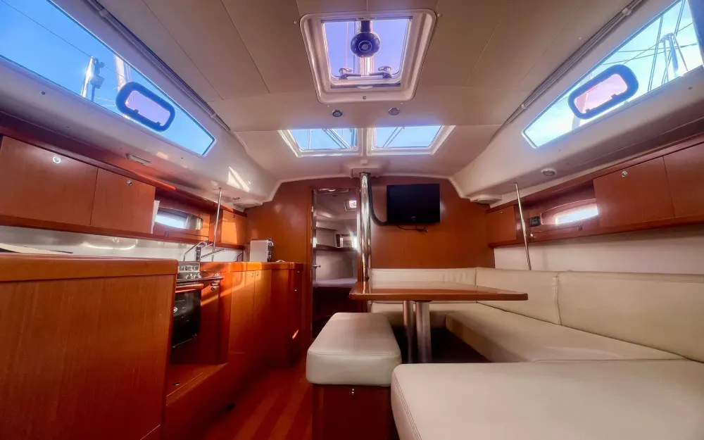 slider 52 Beneteau Oceanis 40