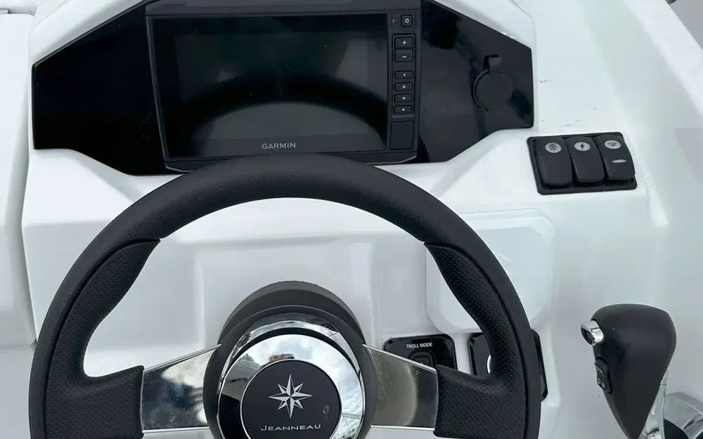 slider 5 Jeanneau Cap Camarat 5.5 CC