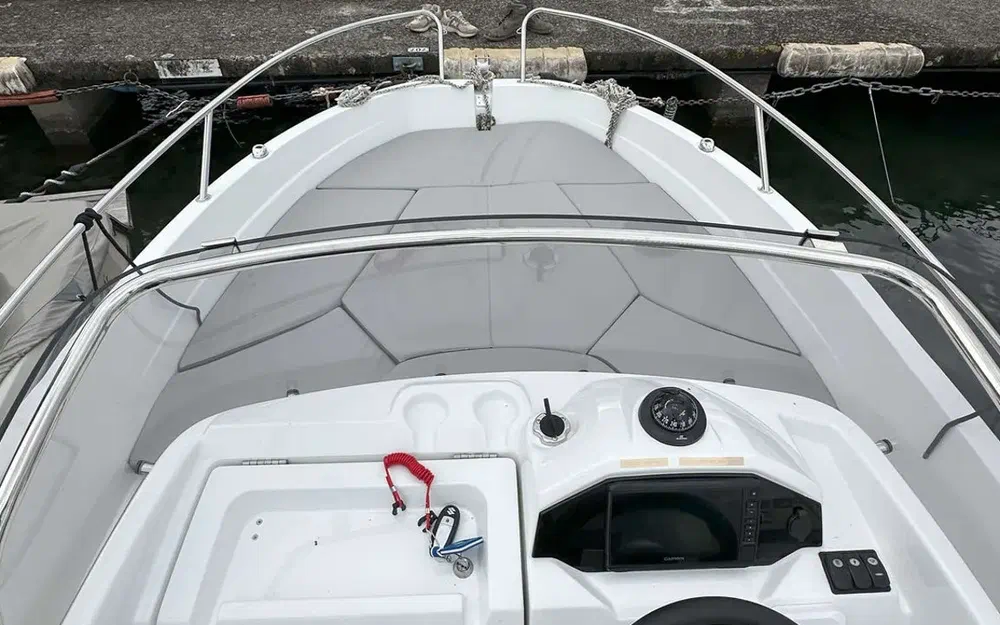 slider 7 Jeanneau Cap Camarat 5.5 CC