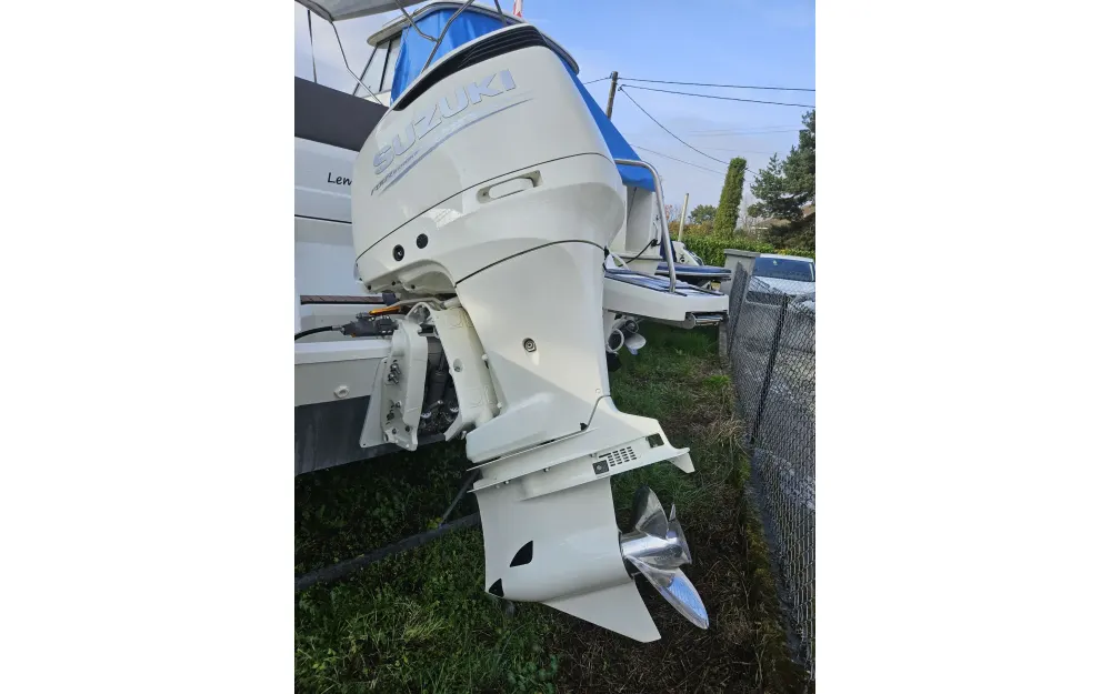 slider 5 Jeanneau Cap Camarat 7.5 BR