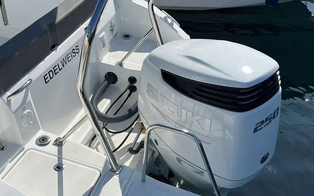 slider 7 Jeanneau Cap Camarat 7.5 WA