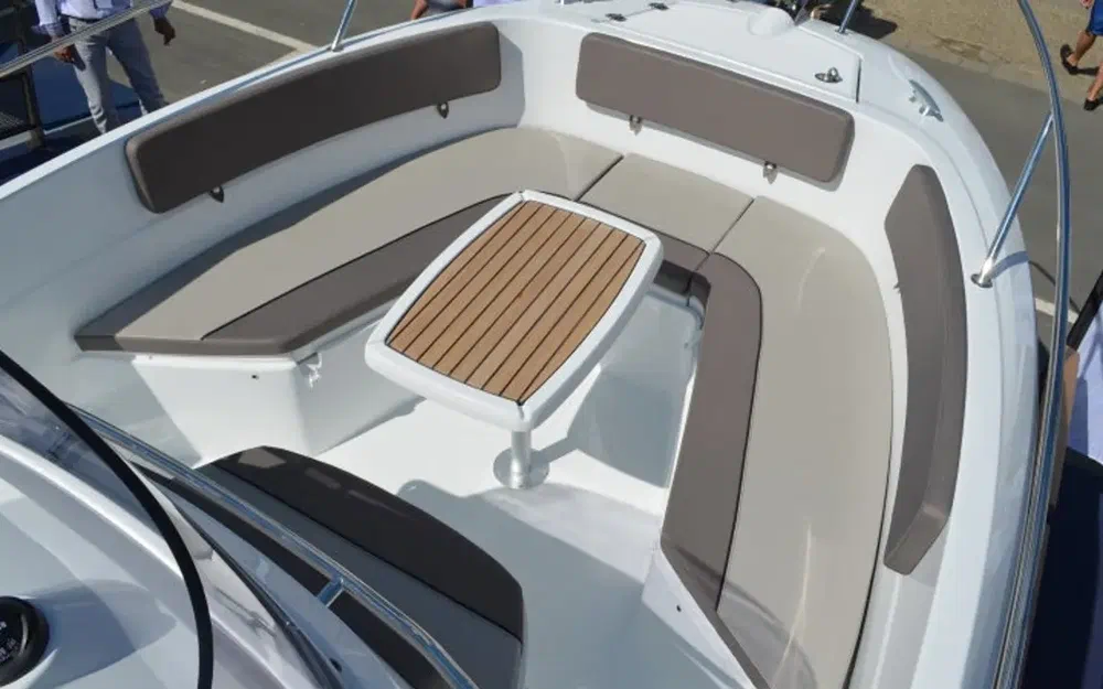 slider 3 Jeanneau Cap Camarat 7.5 CC