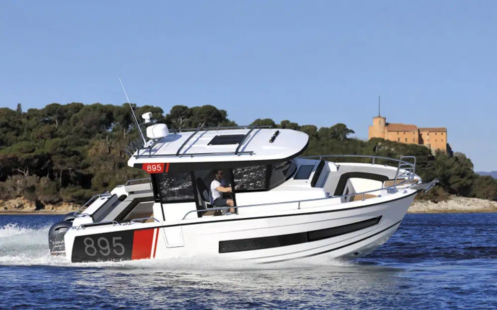 slider 2 Jeanneau Merry Fisher 895