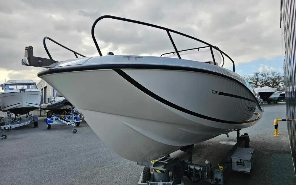 slider 17 Quicksilver Activ 705 open - null