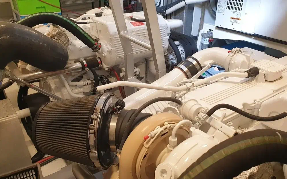 slider 17 Prestige Yachts 550 Fly