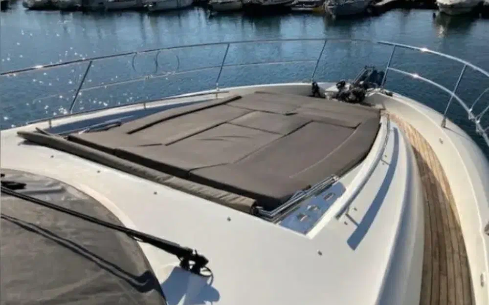 slider 25 Prestige Yachts 550 Fly