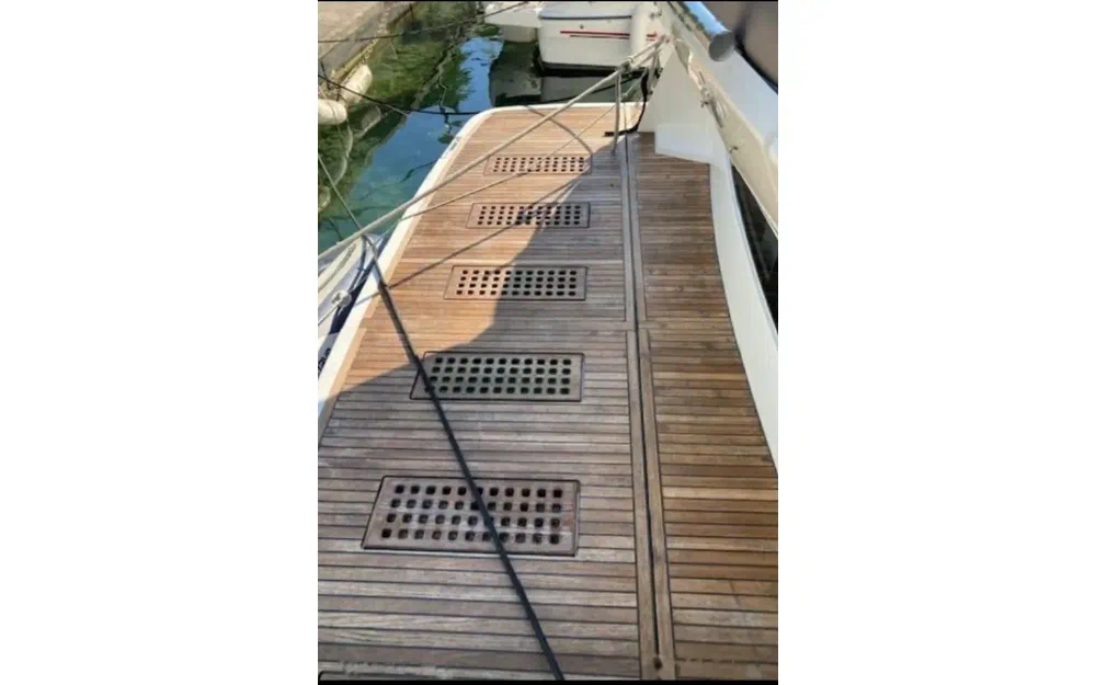 slider 30 Prestige Yachts 550 Fly