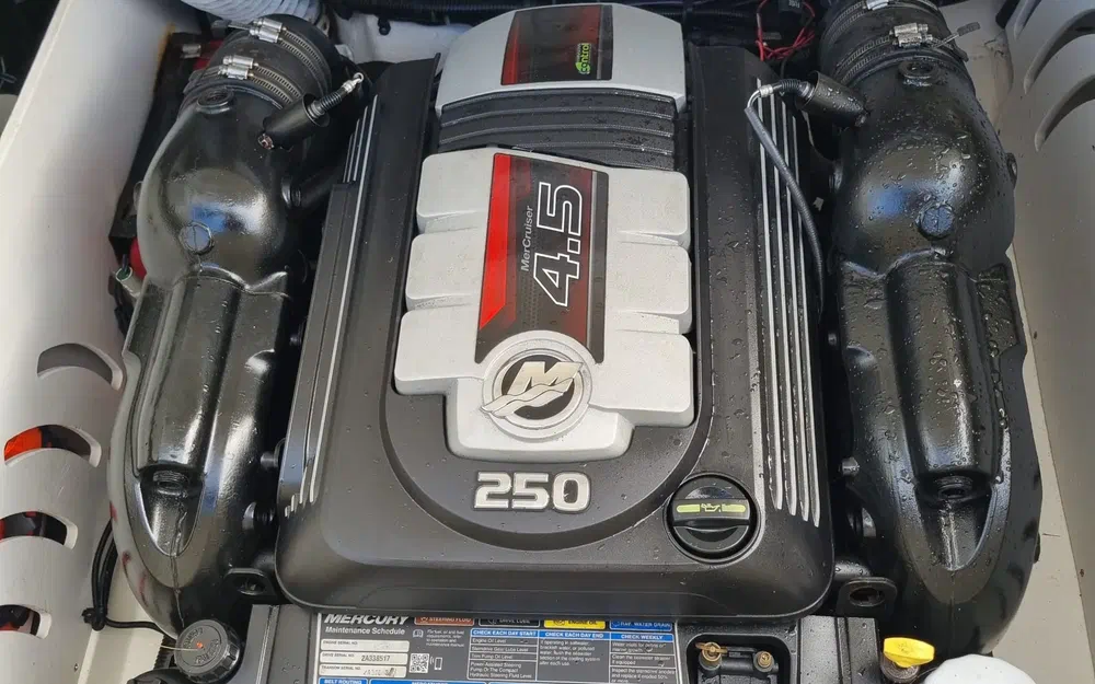 slider 13 Sea Ray SPX 230