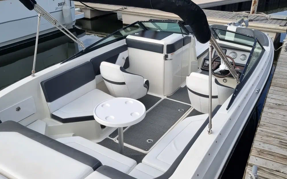 slider 15 Sea Ray SPX 230