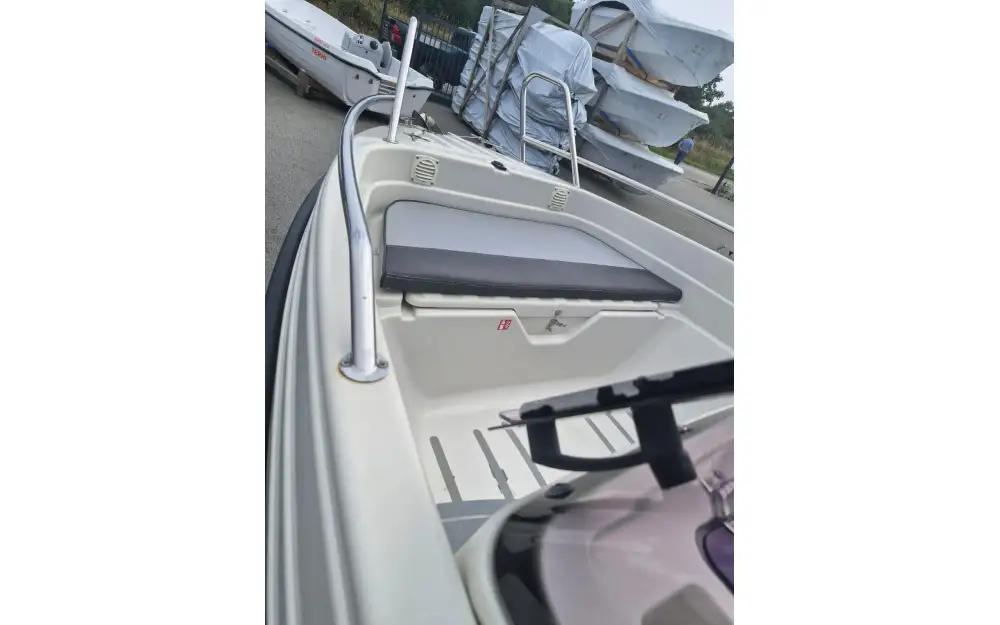 slider 9 Terhi  475 Br