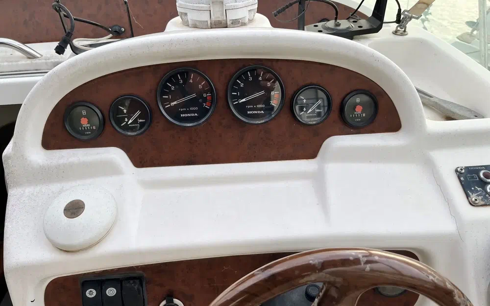 slider 6 Jeanneau Cap Camarat 755