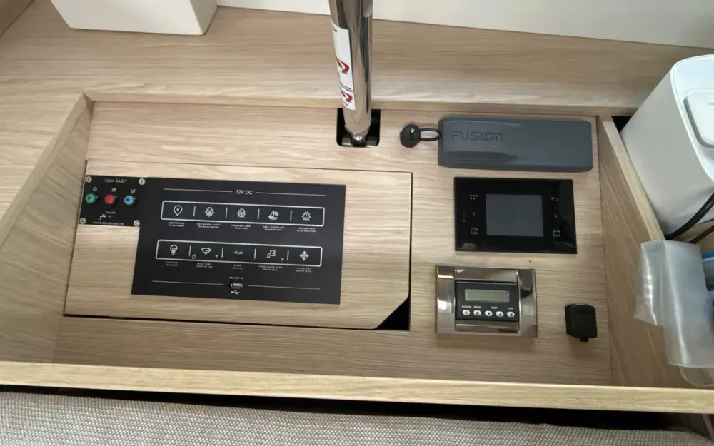 slider 25 Beneteau Oceanis 51.1