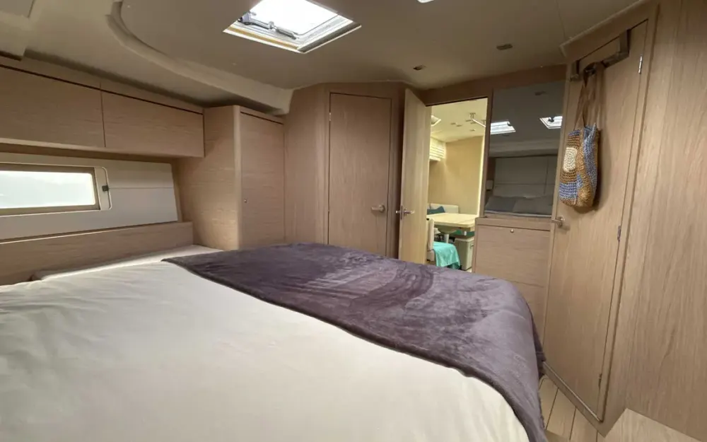 slider 32 Beneteau Oceanis 51.1