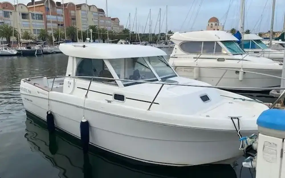 slider 1 Beneteau Antares 710