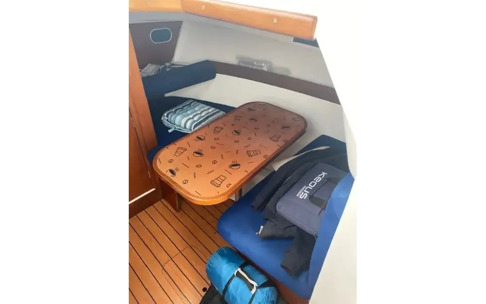 slider 6 Beneteau Antares 710