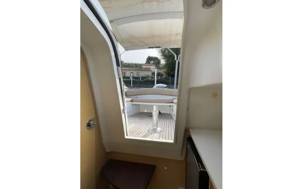 slider 4 Beneteau Flyer 750 Sun Deck