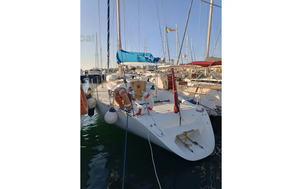 slider 0 Politi Isola 34