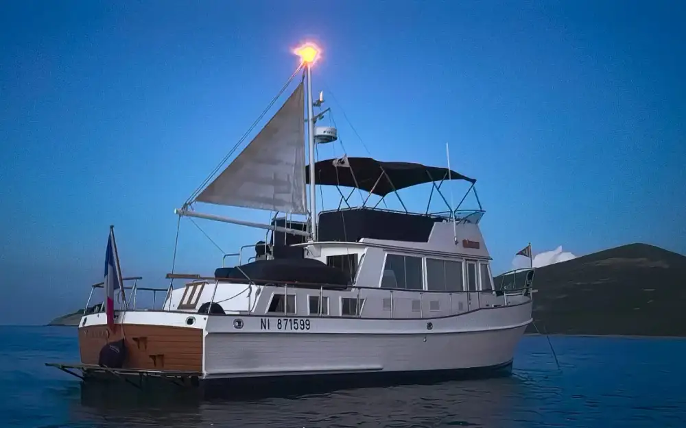 slider 0 Grand Banks  42 Classic