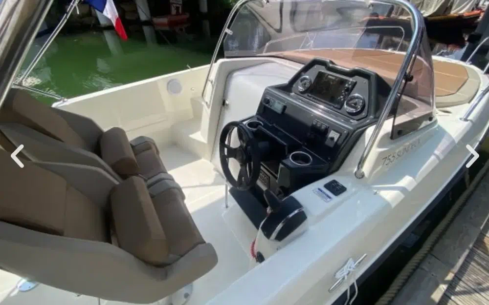 slider 4 Quicksilver Activ 755 Sundeck