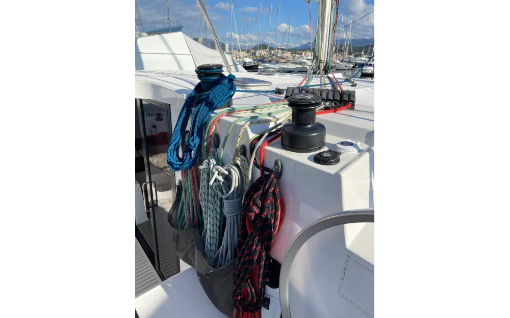 slider 9 Neel Trimarans Neel 43 - null