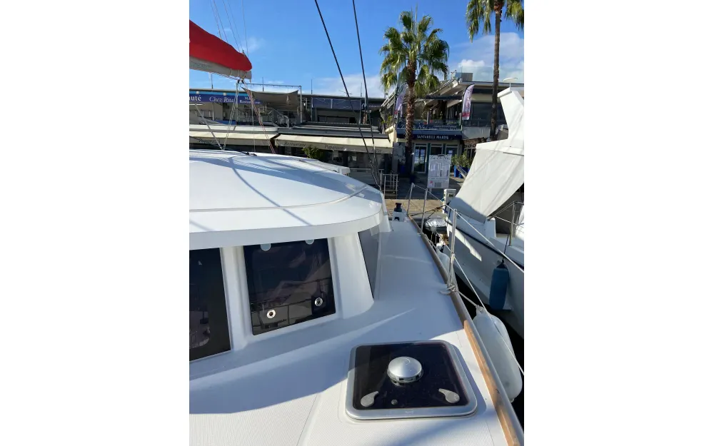 slider 13 Neel Trimarans Neel 43 - null