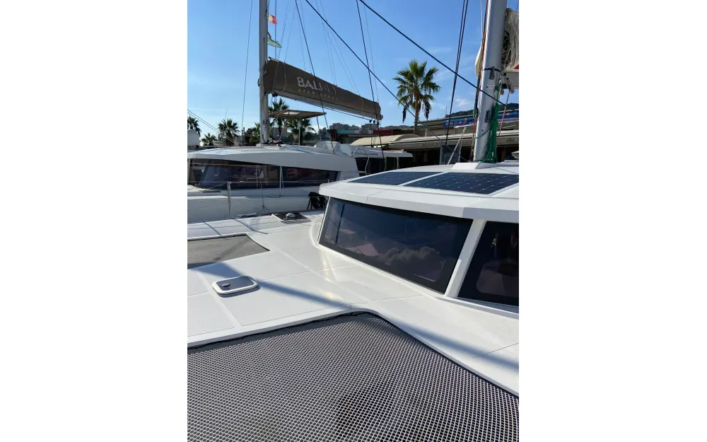 slider 14 Neel Trimarans Neel 43 - null