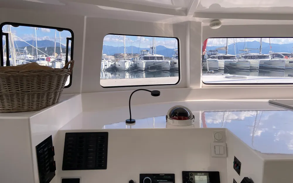 slider 21 Neel Trimarans Neel 43 - null