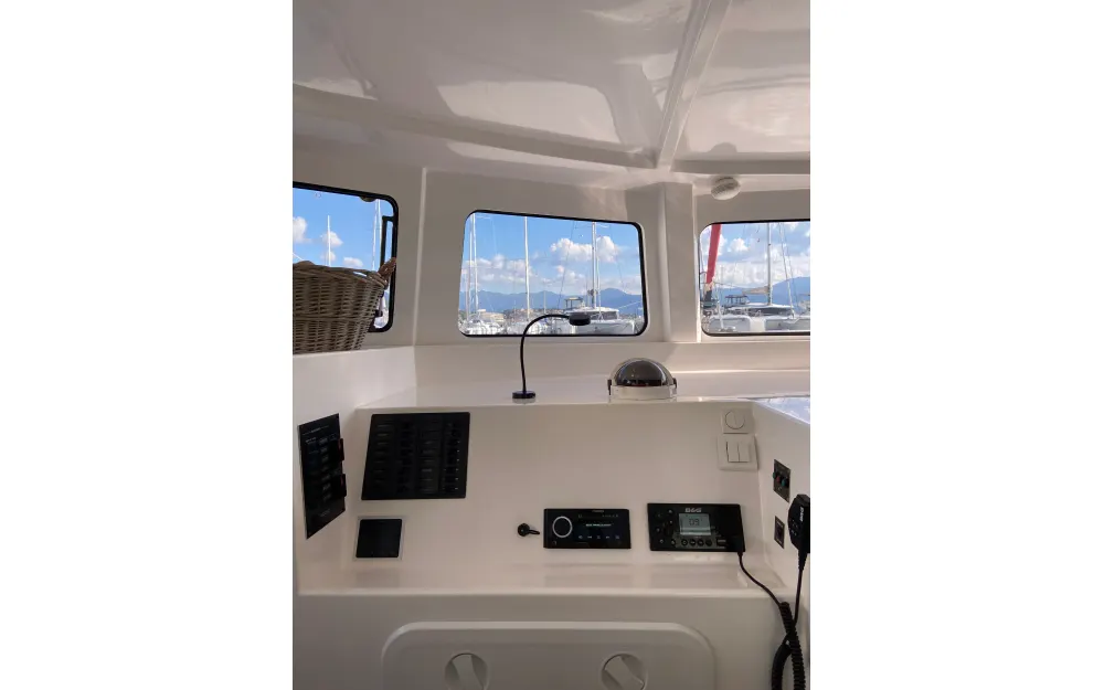 slider 22 Neel Trimarans Neel 43 - null
