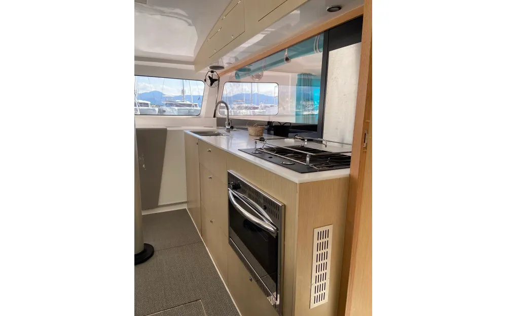 slider 32 Neel Trimarans Neel 43 - null