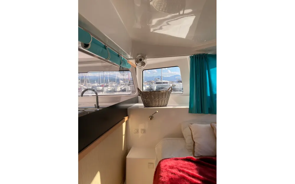 slider 33 Neel Trimarans Neel 43 - null