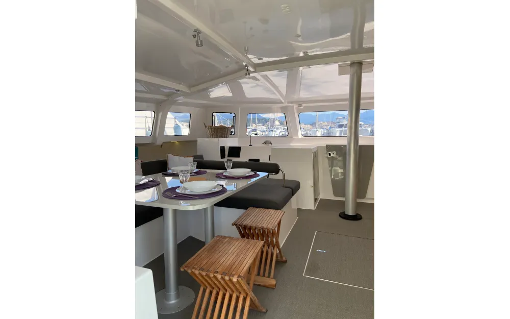 slider 4 Neel Trimarans Neel 43 - null