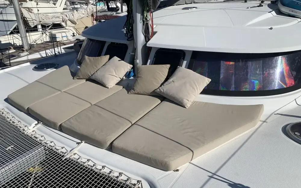 slider 4 Fountaine Pajot Lipari 41