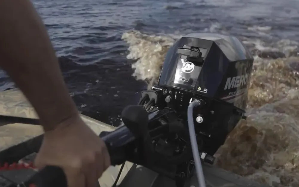 slider 3 Fourstroke 20 CV EFI