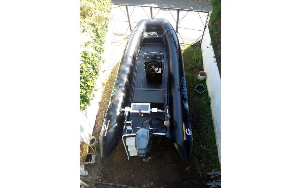 slider 0 Capelli Tempest 500