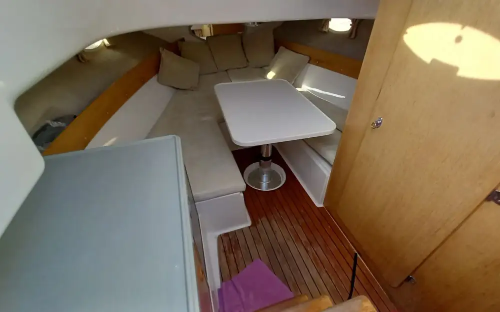 slider 10 Pacific Craft  800 Sun Cruiser