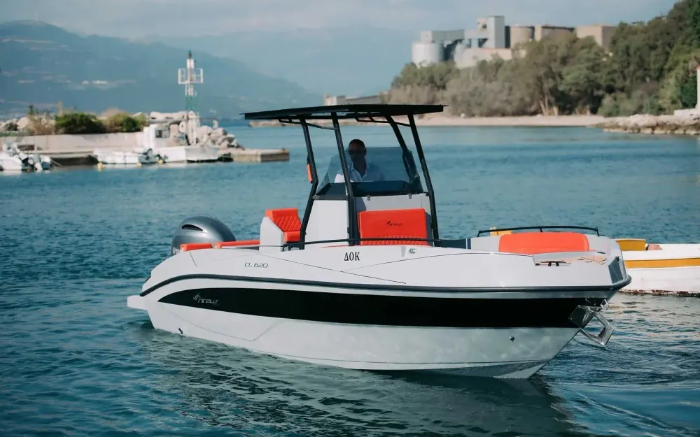 slider 6 Nireus Boats  620 CL - null
