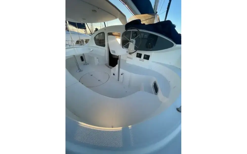 slider 12 Fountaine Pajot Belize 43