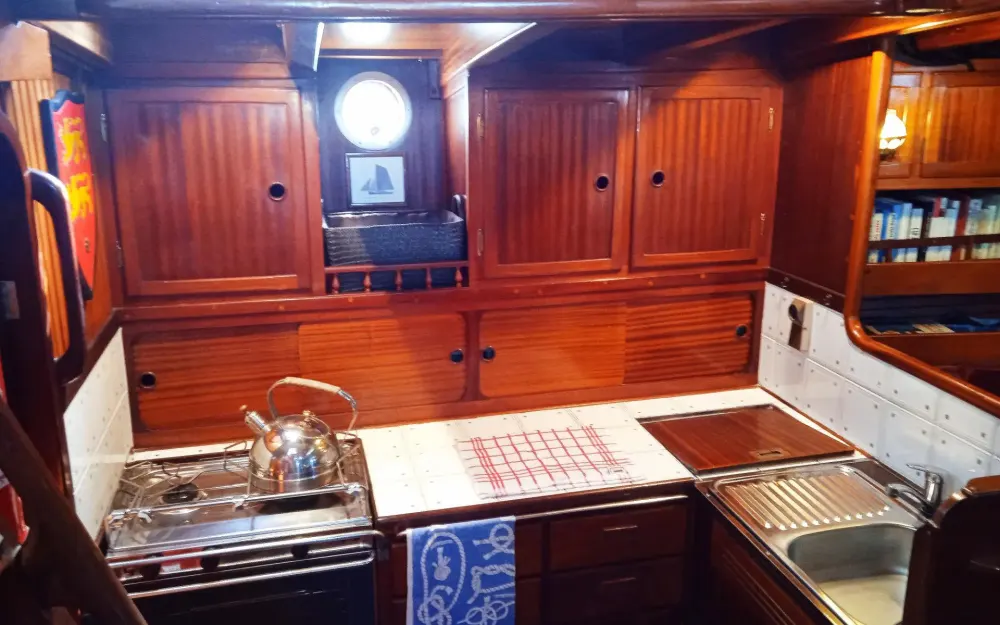 slider 4 Colin Archer Colina 41