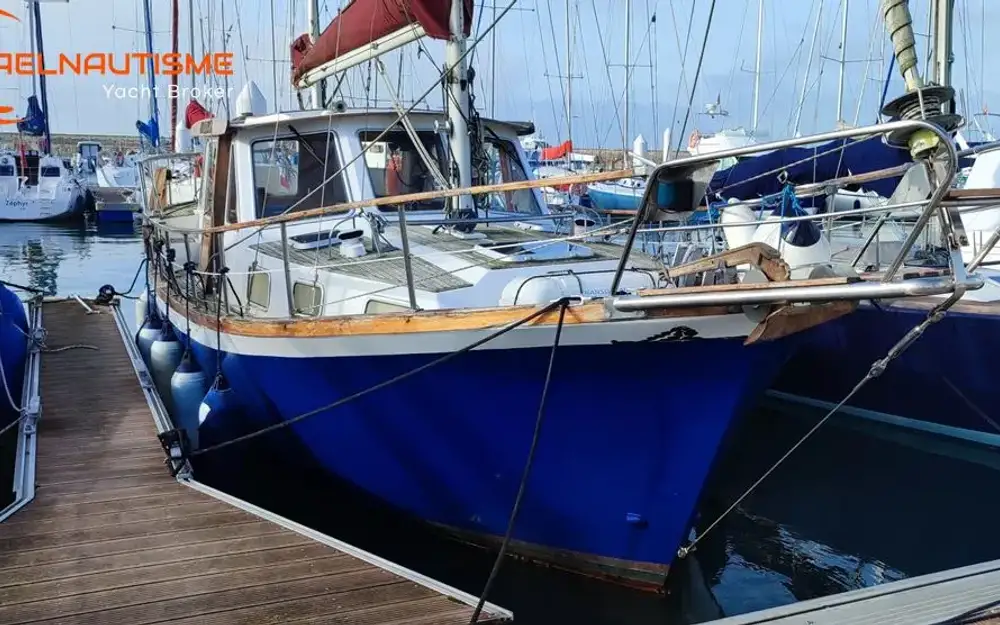 slider 1 Siltala Yachts Nauticat 33