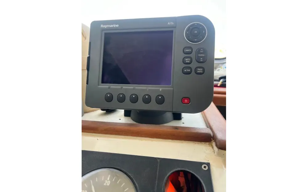 slider 13 Navimotors Teaser 31 - null