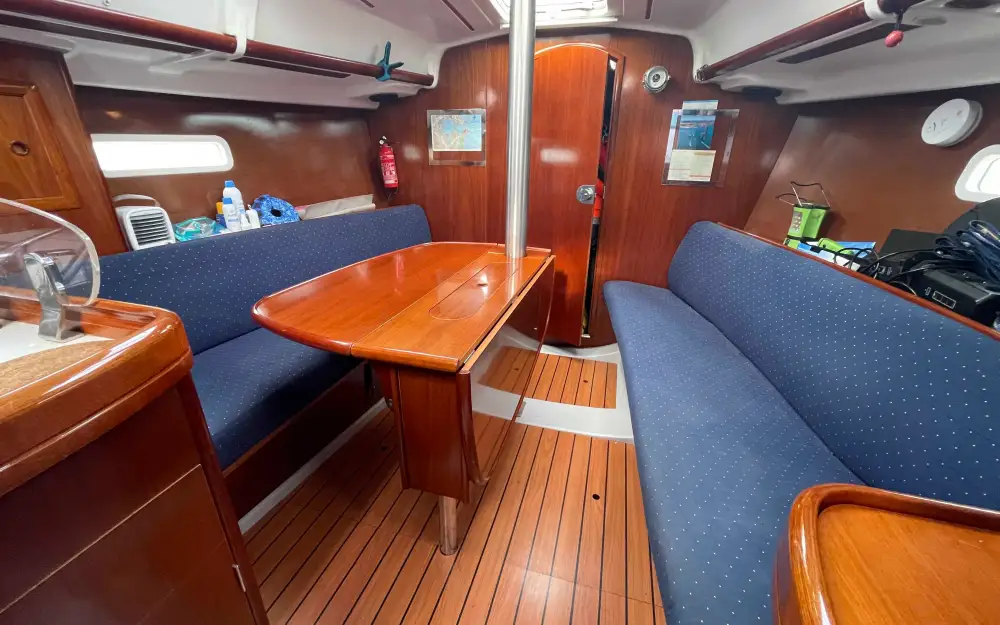 slider 17 Beneteau Oceanis 323 Clipper