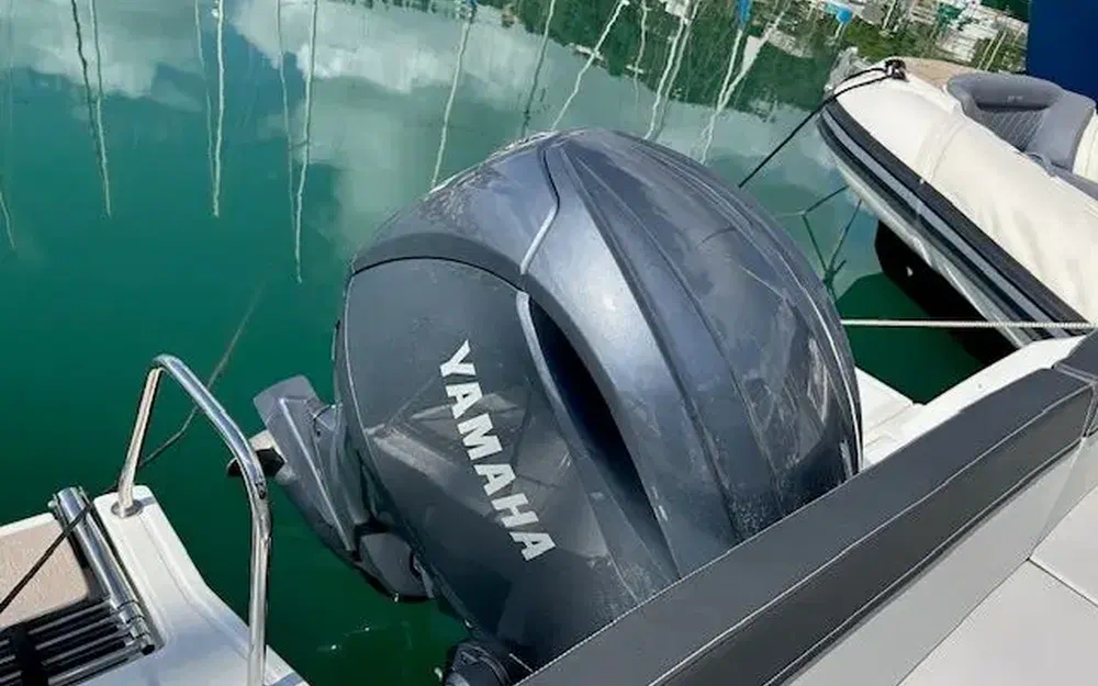 slider 6 Jeanneau Merry Fisher 795