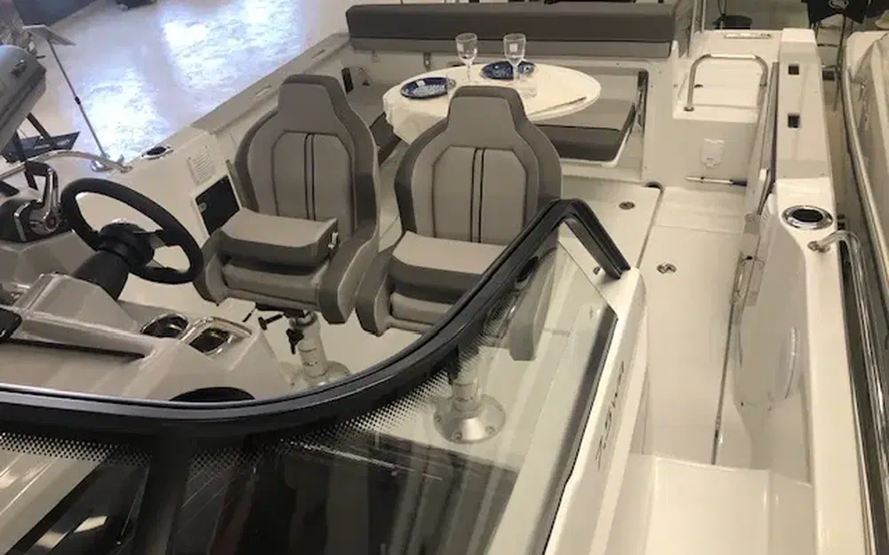 slider 2 Jeanneau Cap Camarat 7.5 WA