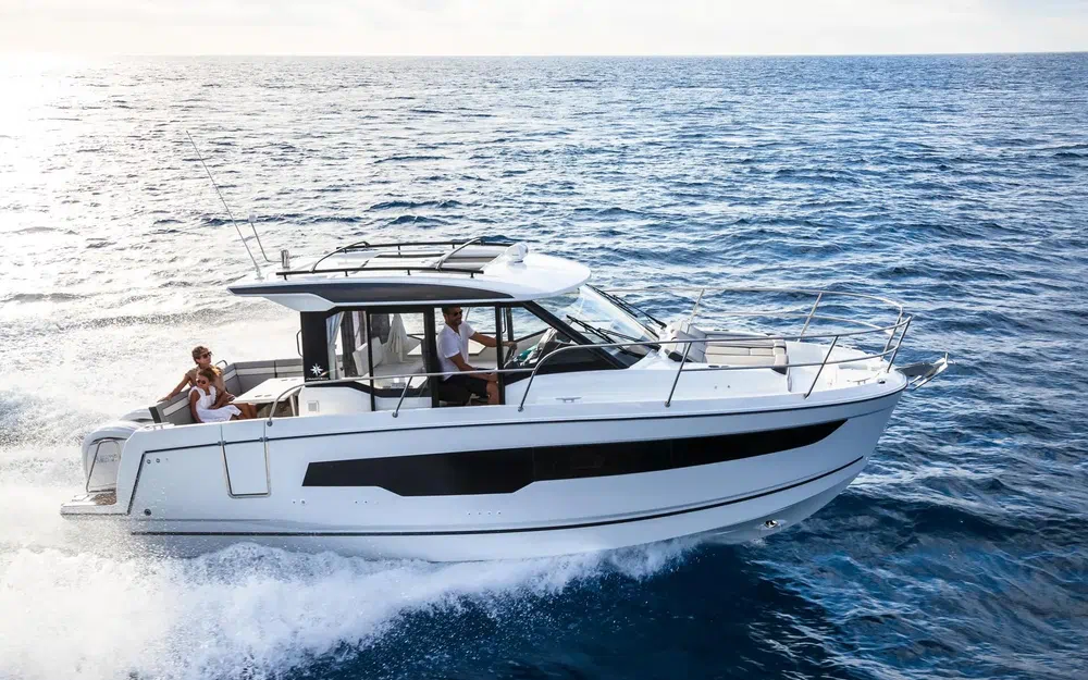 slider 1 Jeanneau Merry Fisher 895