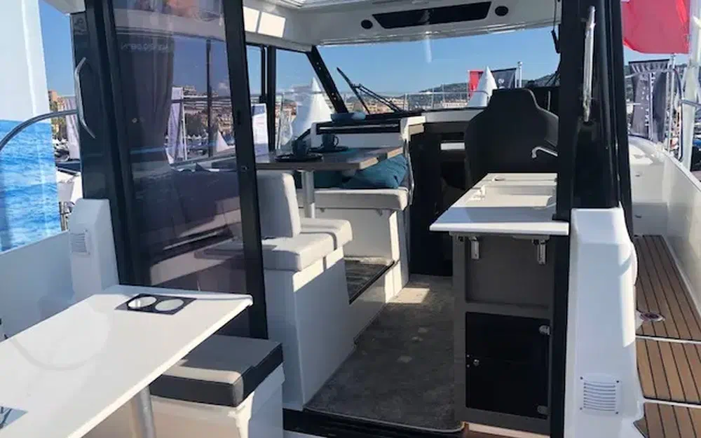 slider 5 Jeanneau Merry Fisher 895