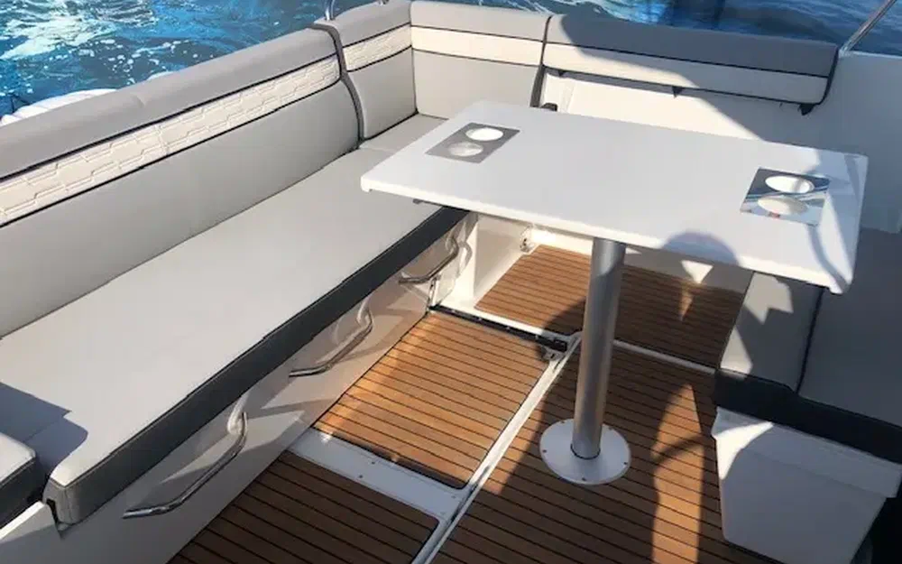 slider 7 Jeanneau Merry Fisher 895