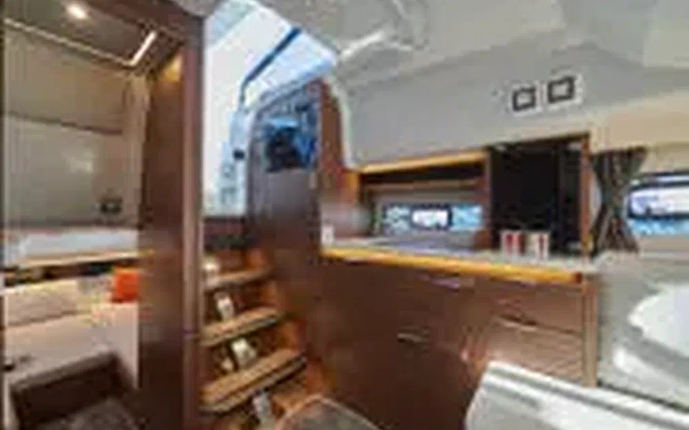 slider 5 Jeanneau Cap Camarat 10.5 WA