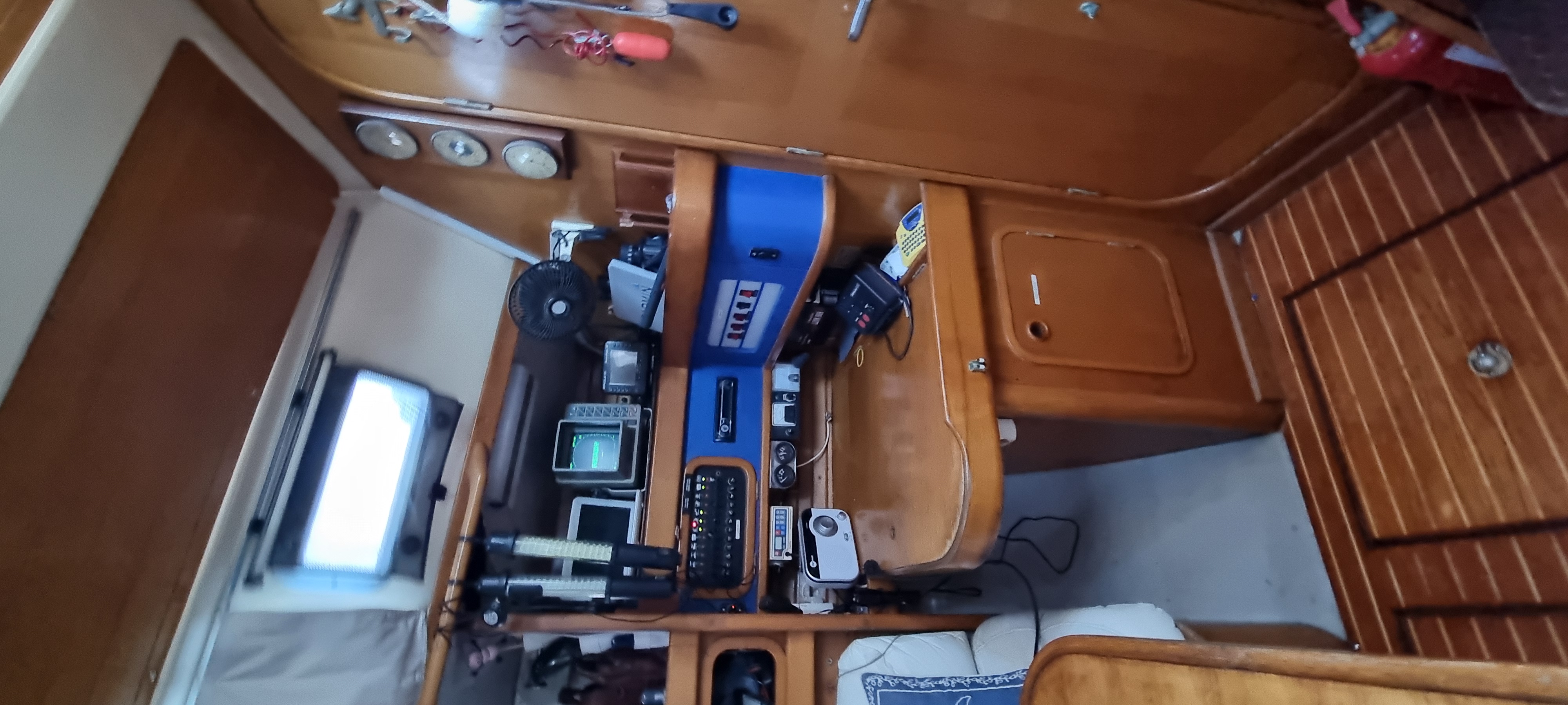 slider 9 Beneteau Oceanis