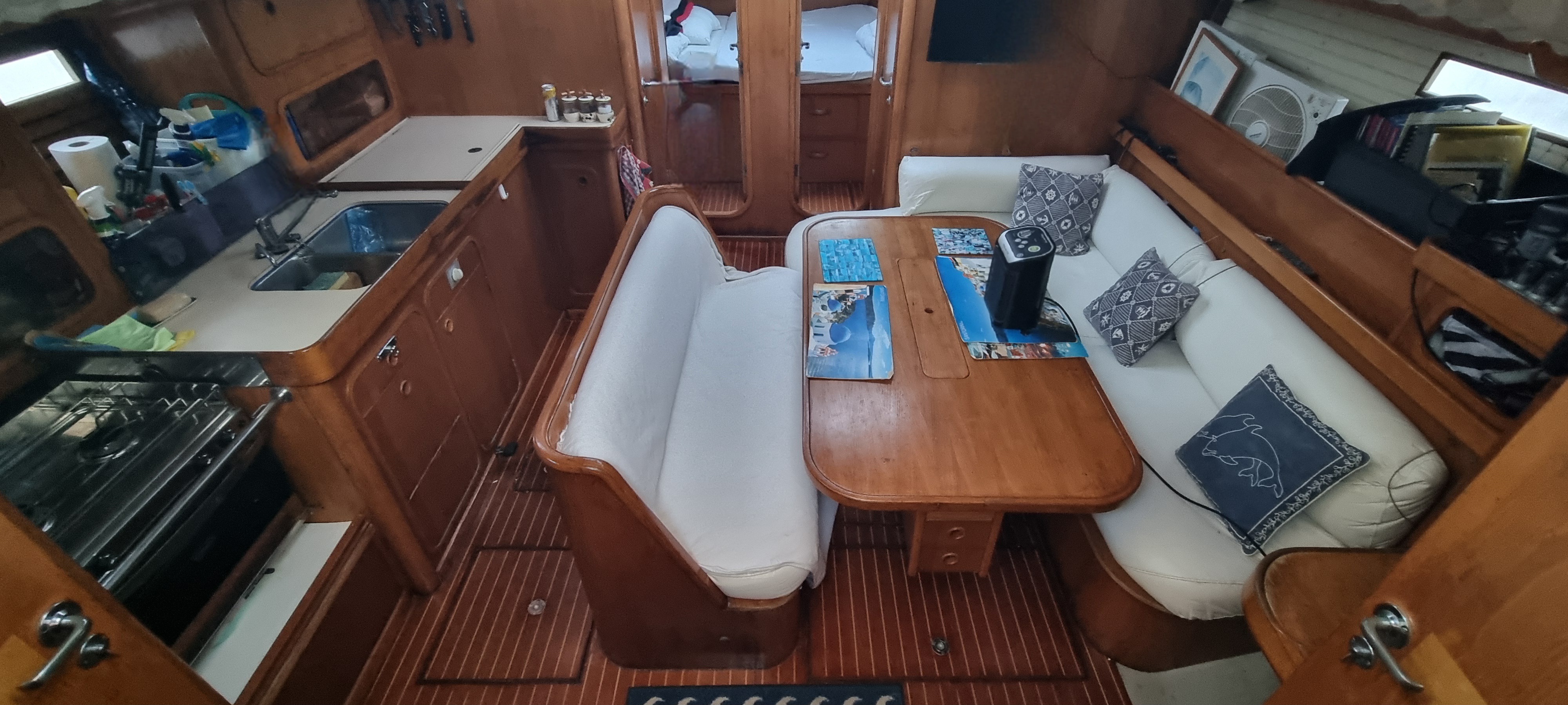 slider 5 Beneteau Oceanis