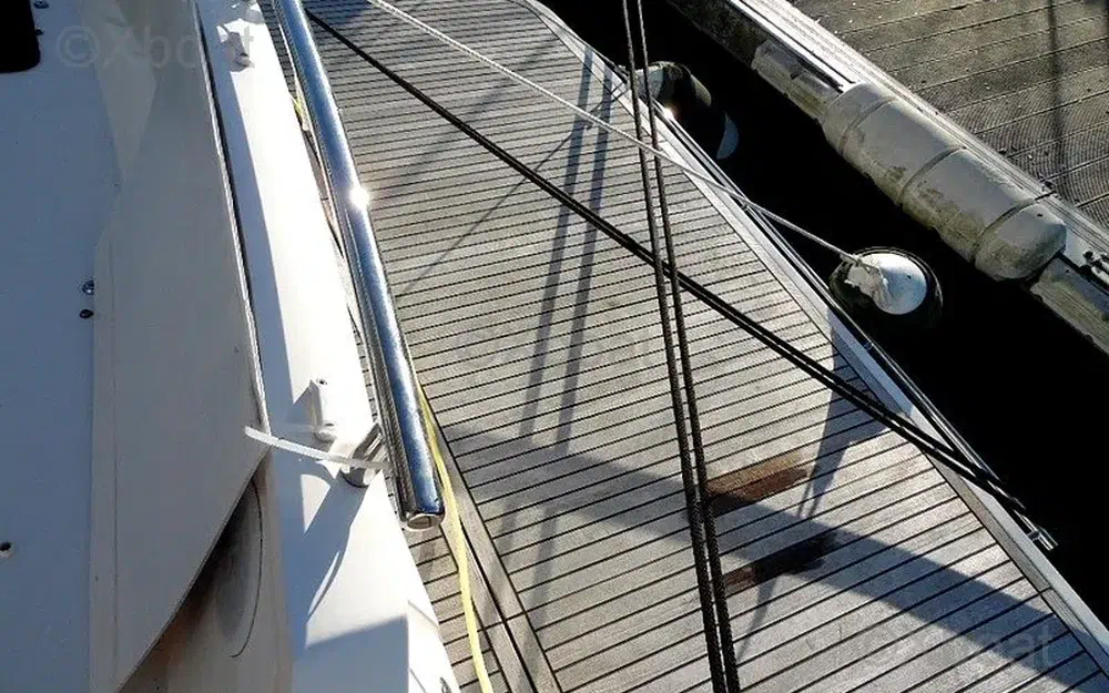 slider 10 Prestige Yachts 420 Fly